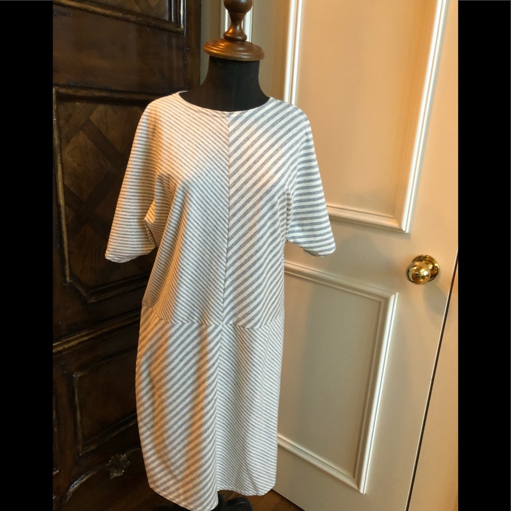 Linda Lundstrom Canada, Size M Dress